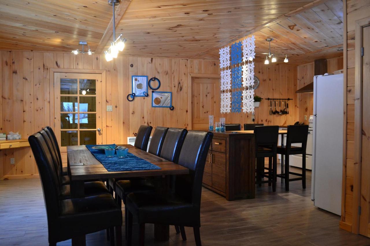 Les Chalets Du Lac Serein Saint Ludger de Milot エクステリア 写真
