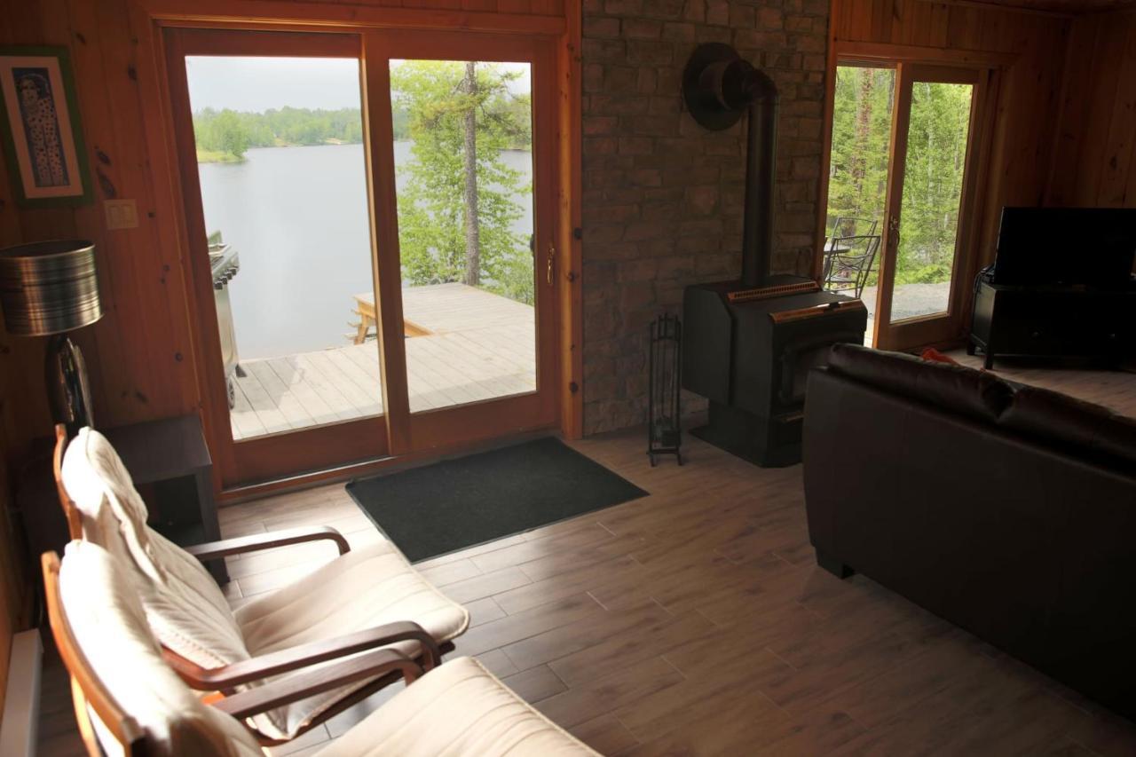 Les Chalets Du Lac Serein Saint Ludger de Milot エクステリア 写真