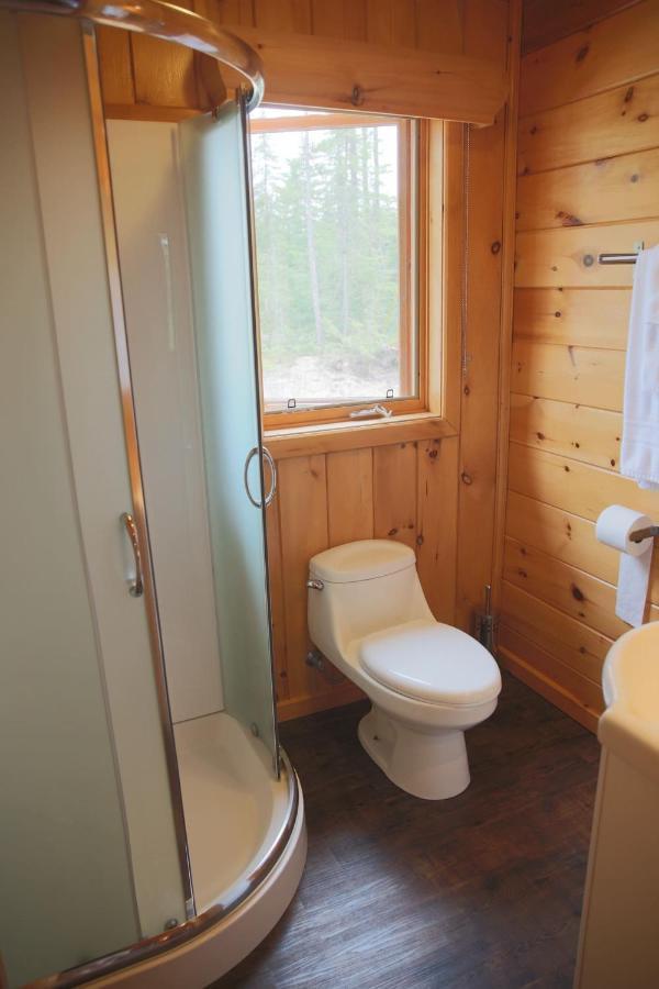 Les Chalets Du Lac Serein Saint Ludger de Milot エクステリア 写真